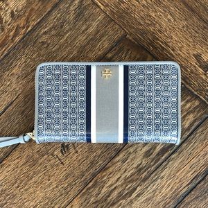 Tory Burch Gemini Zip Wallet Never Used, Tags not attached